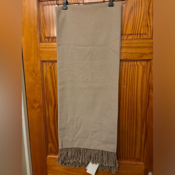 SFERRA
Bristol Throw - Picture 2 of 7